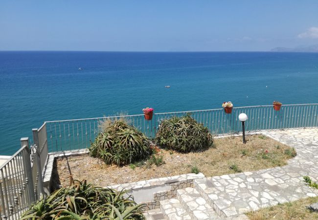 Studio in Sperlonga - Casa Omero Sperlongaresort Studio in Sperlonga - Casa Omero Sperlongaresort