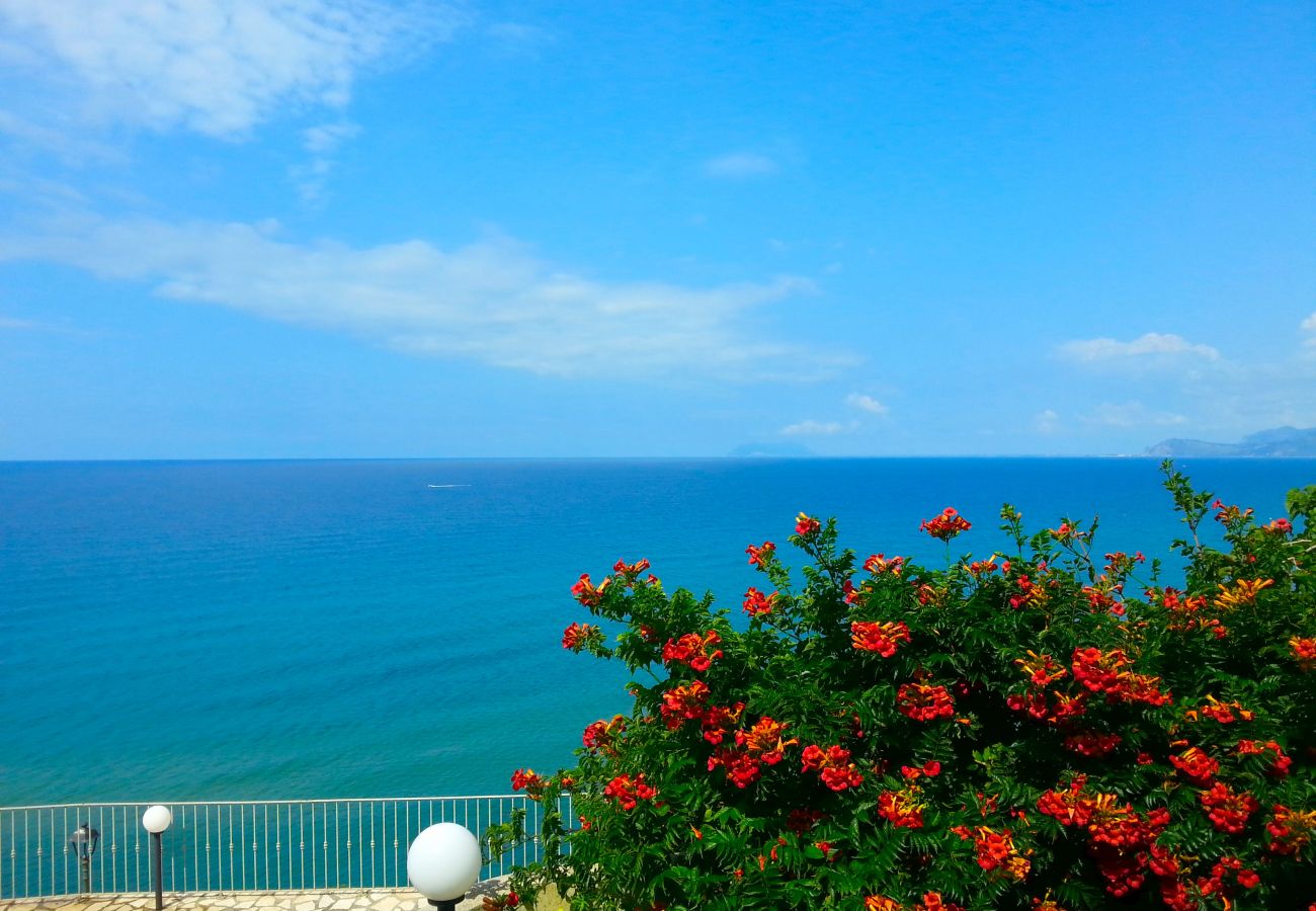 Studio in Sperlonga - Casa Omero Sperlongaresort Studio in Sperlonga - Casa Omero Sperlongaresort