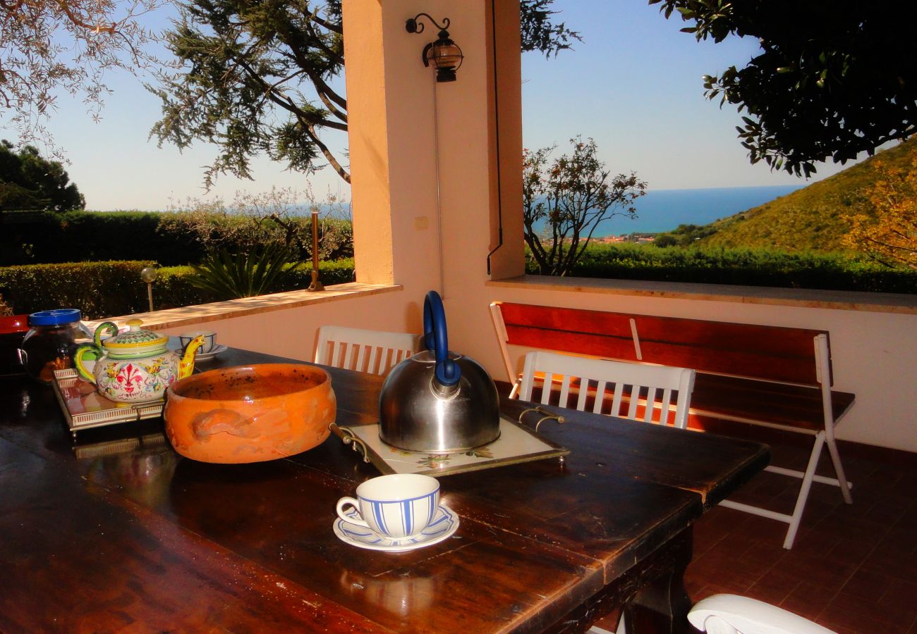 Villa in Sperlonga - Villa Galatea Sperlongaresort Villa in Sperlonga - Villa Galatea Sperlongaresort
