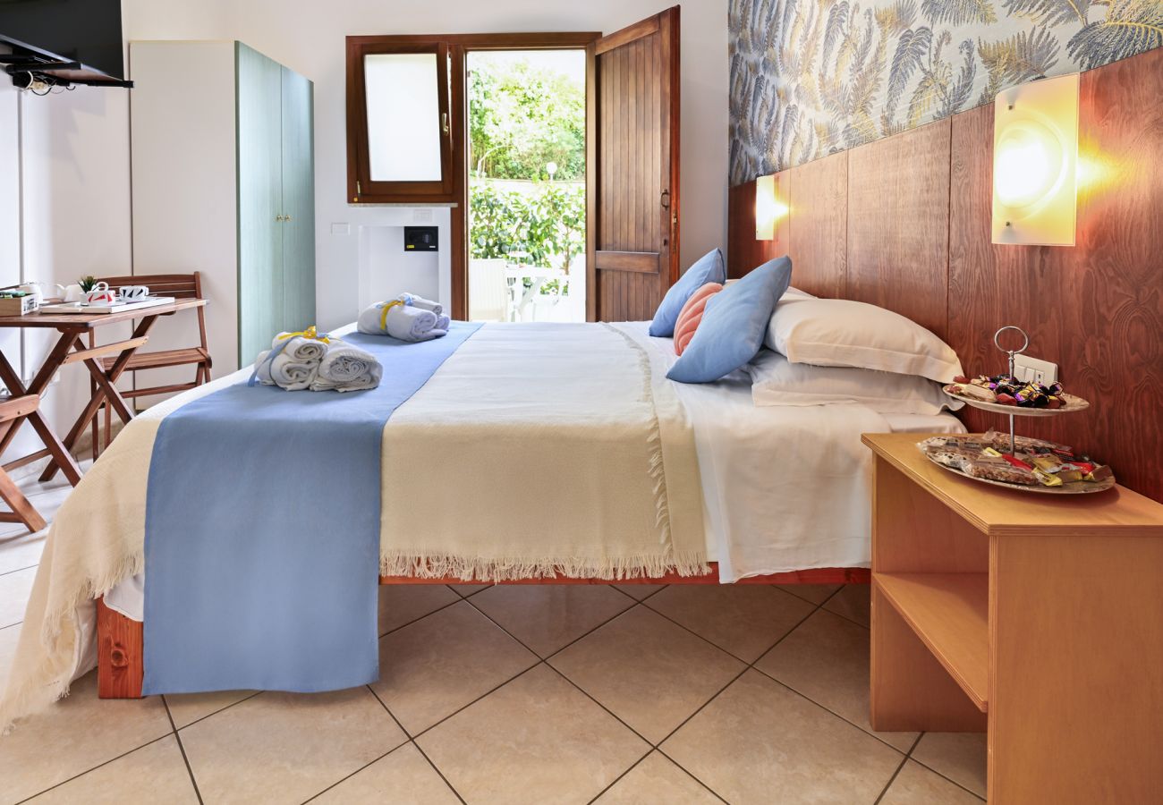 Rent by room in Sperlonga - Fiordaliso room Sperlongaresort