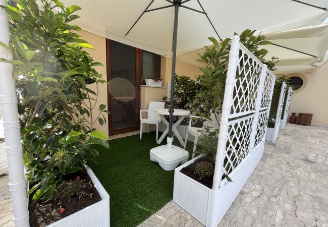 Rent by room in Sperlonga - Glicine room Sperlongaresort