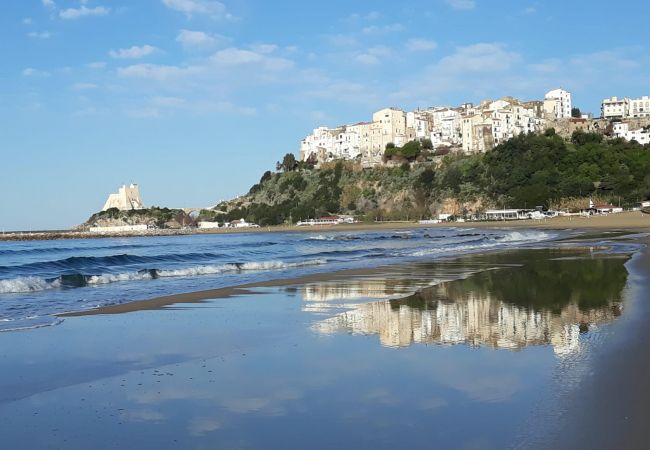 Rent by room in Sperlonga - Glicine room Sperlongaresort